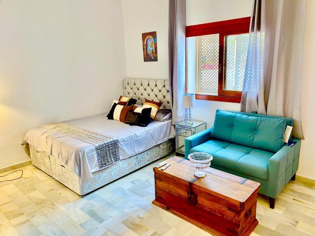 Apartment Elegant In Del Golf, 5 Stars & Front Line Golf In Puerto Banus