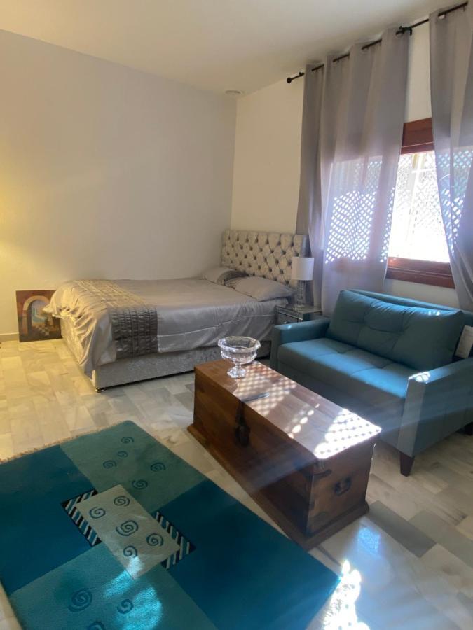 Elegant In Del Golf, 5 Stars & Front Line Golf In Puerto Banus Apartment *